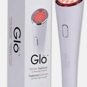 Glo Wrinkle Treatment LED Device - White with Pink Light